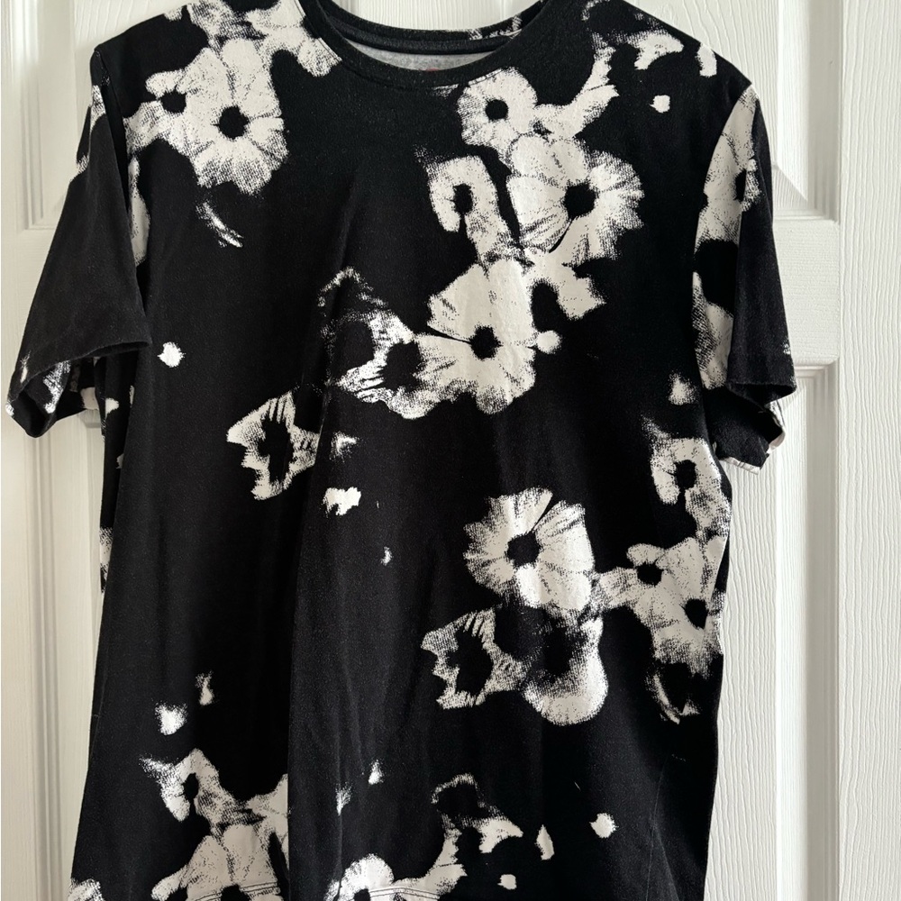 Black and White Floral T-Shirt